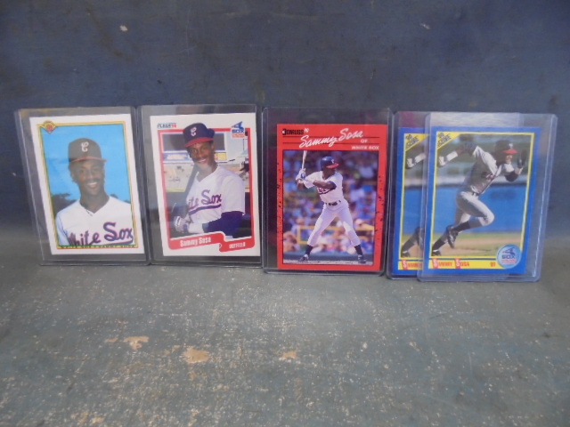 lot 20 image: Sammy Sosa Cards