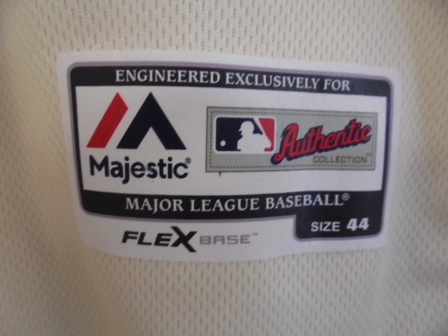 lot 1 image: Autographed Willie Mays Baseball Jersey