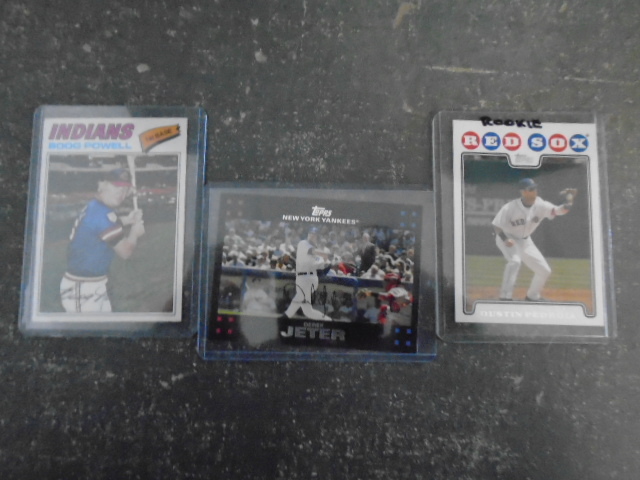 lot 22 image: Baseball Cards, Some vintage
