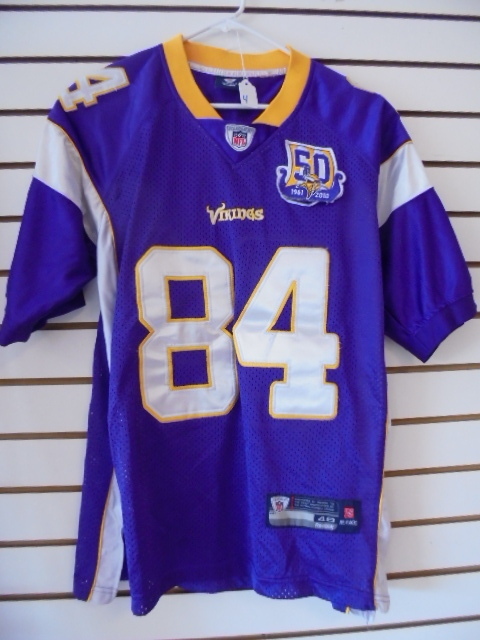 lot 4 image: MN Vikings  Moss Jersey