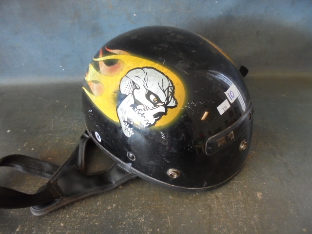 lot 10 image: Raider Helmet
