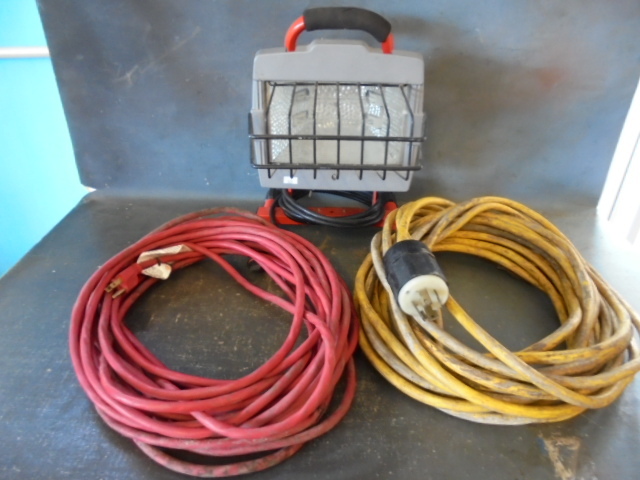 lot 24 image: Extension Cords & Light
