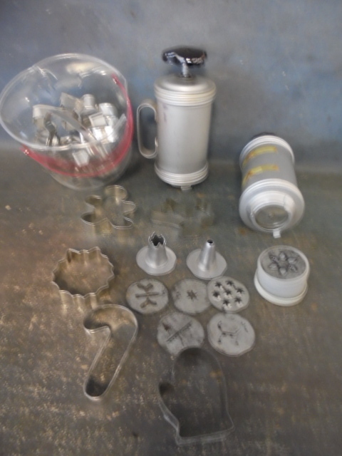 lot 32 image: Cookie Press and Cutters