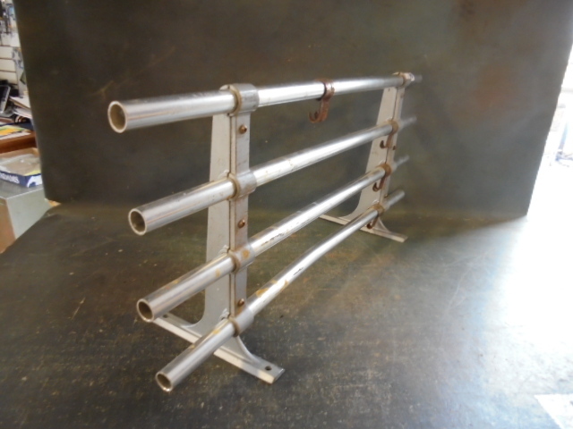 lot 40 image: Small Brush Guard