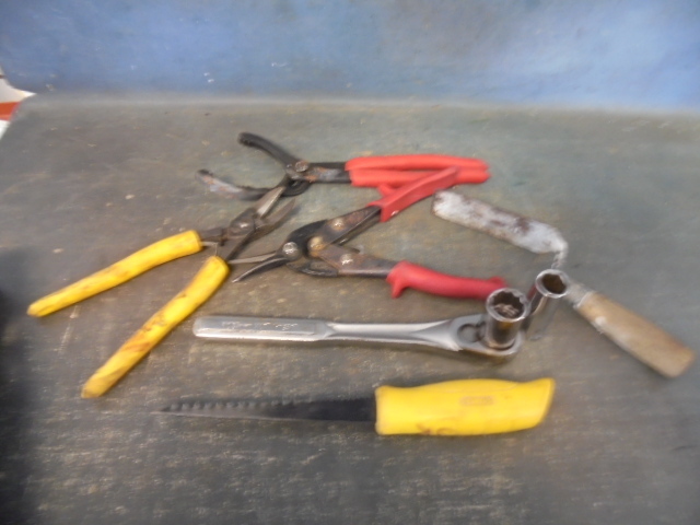 lot 81 image: Tools