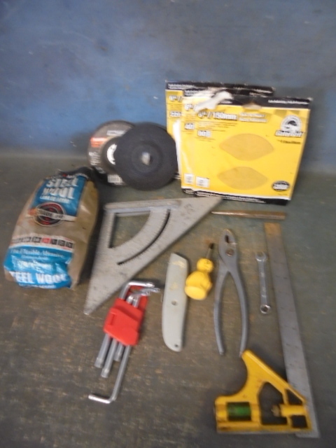 lot 82 image: Tools