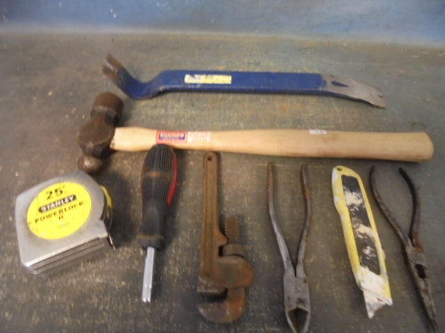 lot 85 image: Tools