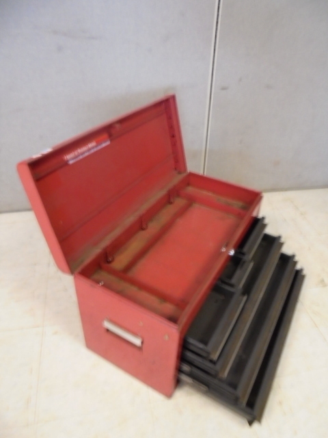 lot 98 image: Craftsman Tool Chest