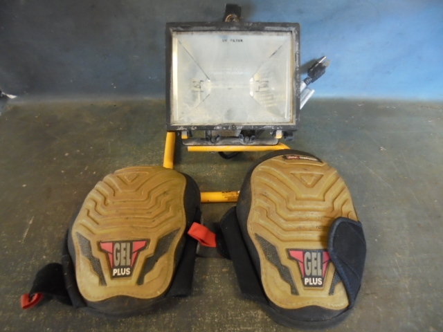lot 121 image: Knee Pads and Shop Light