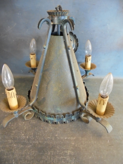 lot 157 image: Vintage Hanging Light