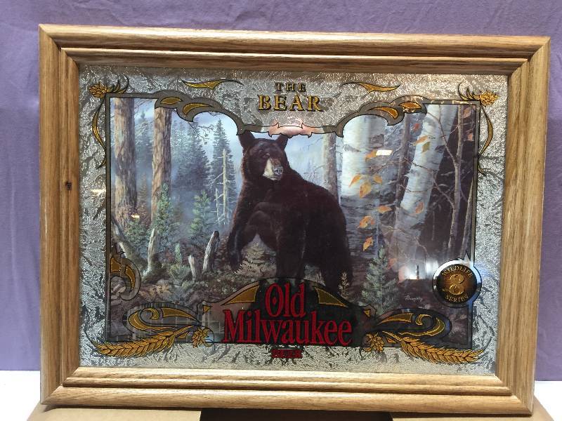 lot 26 image: Old Milwaukee Wildlife Series Mirror #8