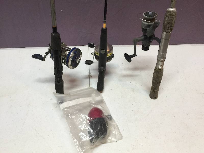 lot 36 image: 3 Fishing Rods and Reels