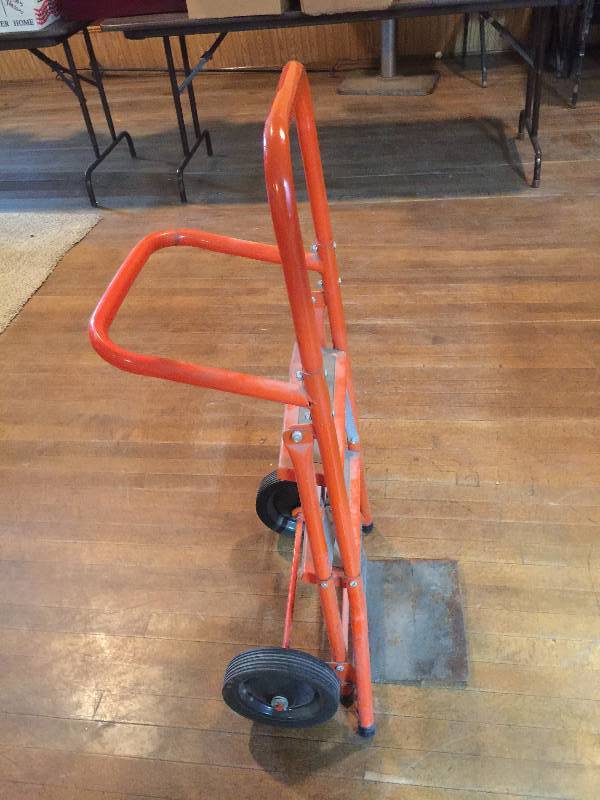 lot 43 image: Combination Moving Cart and Step Stool