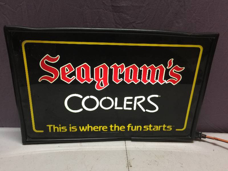 lot 47 image: Seagrams Coolers Lighted Sign