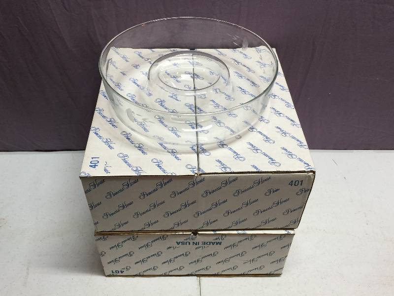 lot 83 image: 2 Princess Heritage Chip N Dip Bowls
