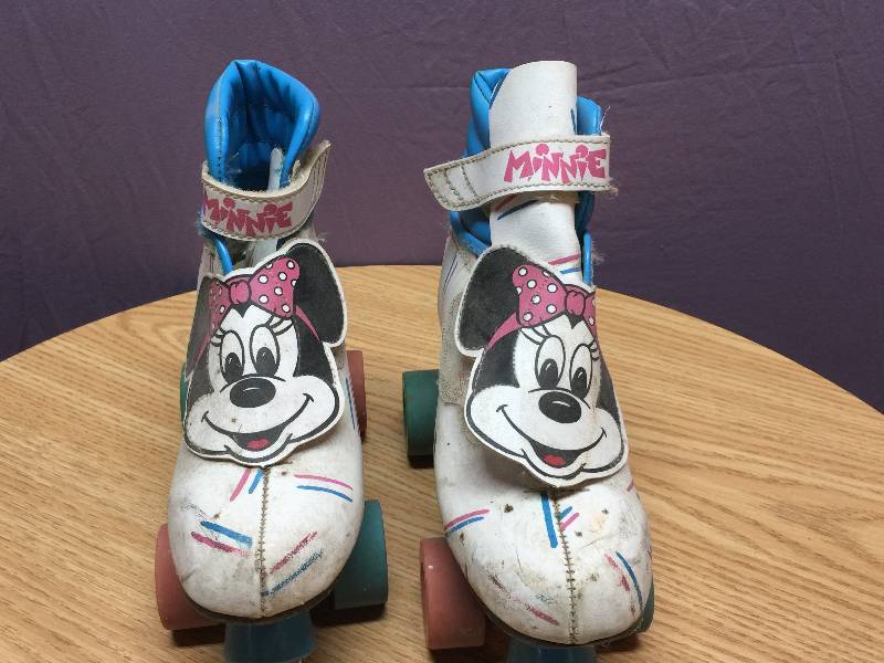 lot 90 image: Vintage Mini Mouse Roller Skates
