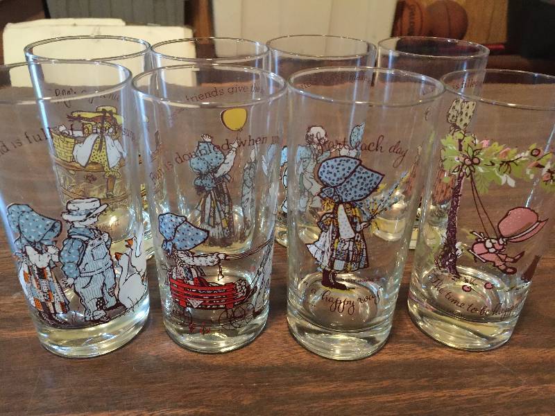 lot 109 image: Holly Hobbie Glasses
