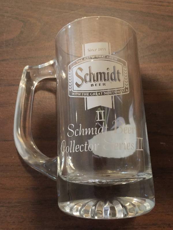 lot 118 image: Schmidt Beer Collector Series 2 Mugs