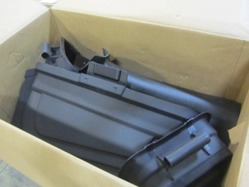 lot 18 image: Unbranded 42 in. 2-Bin Soft Bagger