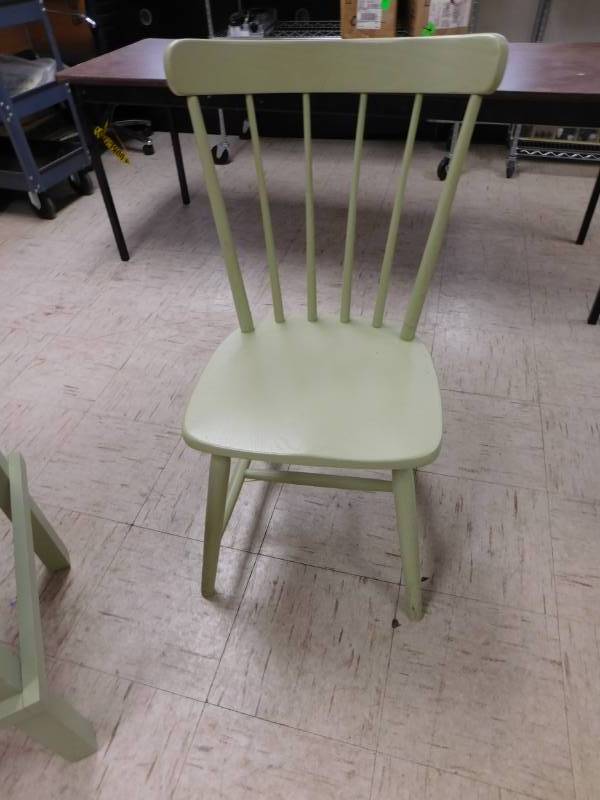 lot 24 image: Small Table with Chairs