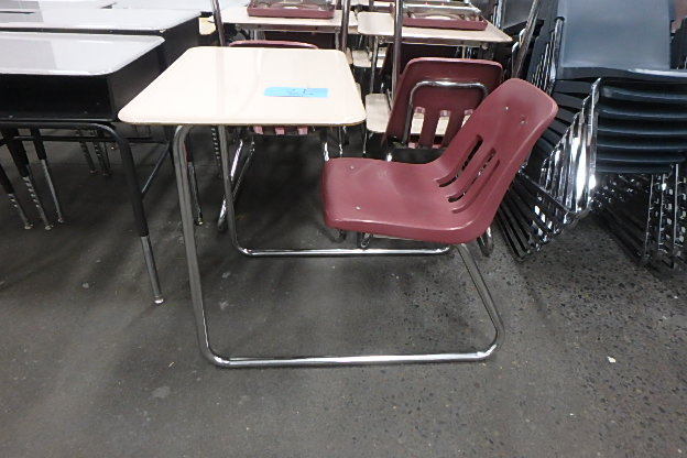 (29 approx) Desks