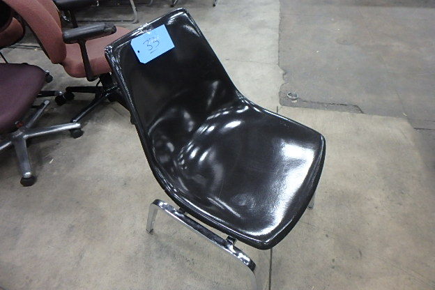 12 Black Fiberglass Bucket Chairs