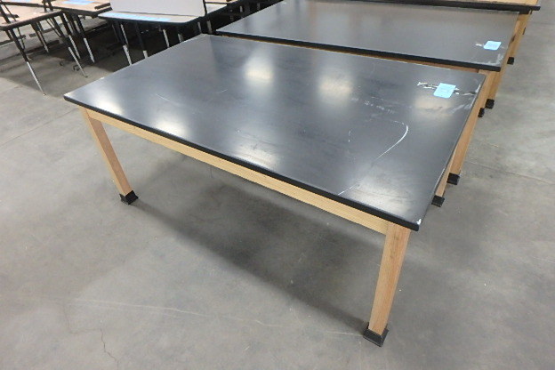 Resin Top Science Table