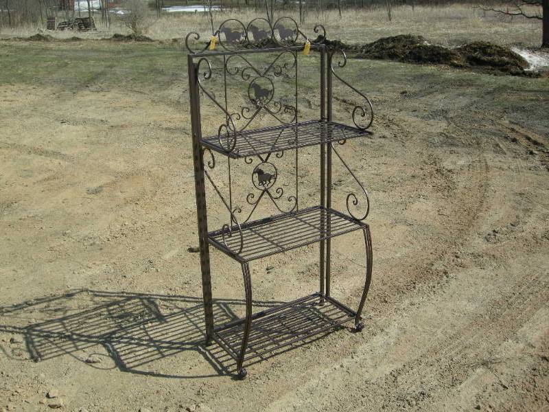 lot 31 image: Metal Horse 3 Tier Folding Bakers Rack