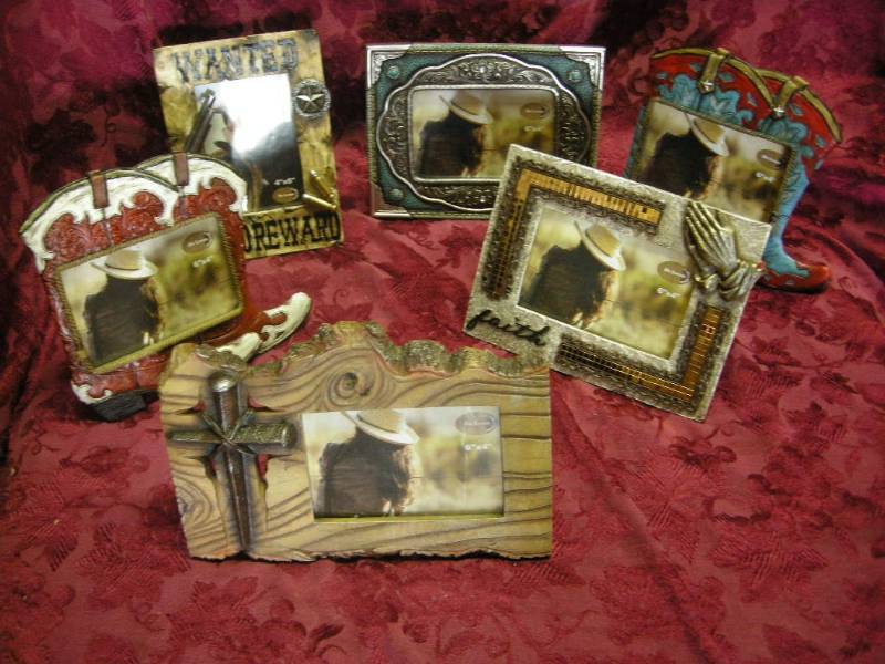 lot 41 image: Western Themed Photo Frames