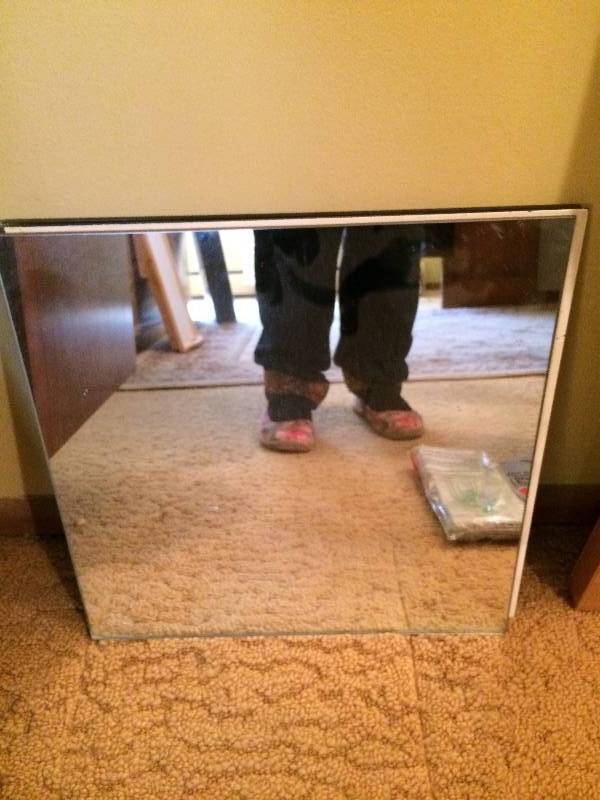lot 2 image: 5 - 16 x 16 Mirror Squares - No Chips or Scratches