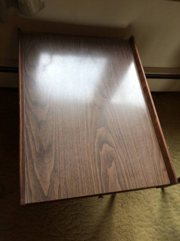 lot 29 image: MCM&nbspEND TABLE Wood 26 length 20 width 19 tall - Great Condition