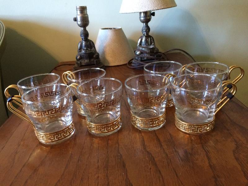 lot 31 image: Vintage Gold Greek Key Turkish Coffee Glass Cups