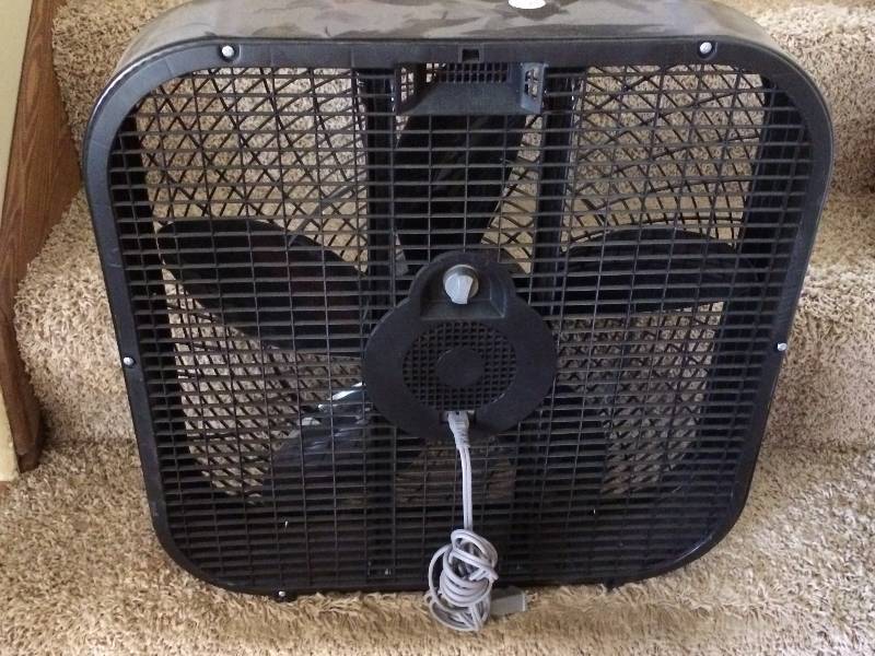 lot 51 image: Large Black Box Fan