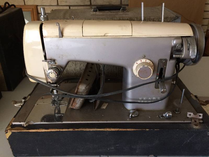 lot 52 image: Antique War Horse Heavy Duty Sears Kenmore Sewing Machine - Still Works