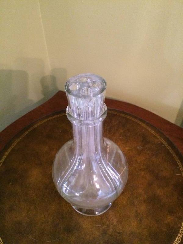 lot 110 image: Antique Flower Glass Vase - Embossed On Bottom Made In Paris Plus More See Pics
