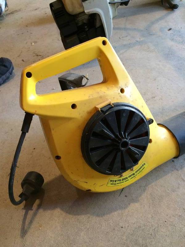 lot 136 image: Paramount Leaf Blower - Works