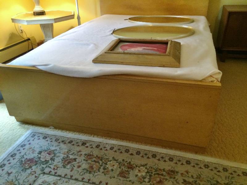 lot 15 image: Mid Century Modern FullDouble Size (Measurements to come) Headboard & Footboard - Mattress & Box Spring not included