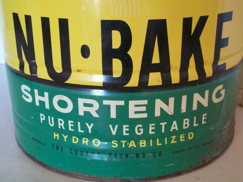 lot 2 image: Vintage Nu Bake Tin