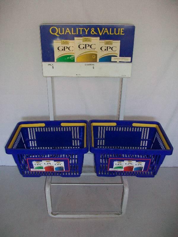 lot 34 image: Vintage GPC Display