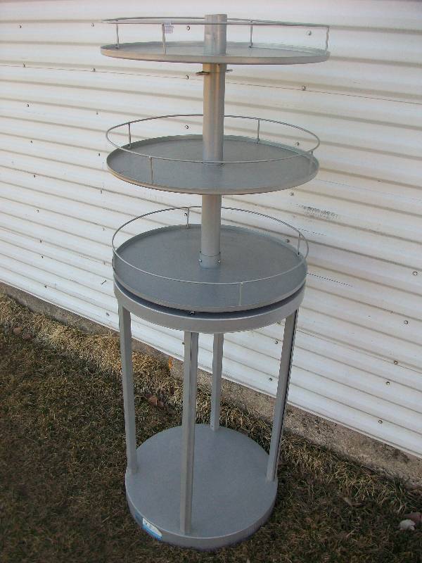 lot 39 image: Retail Display