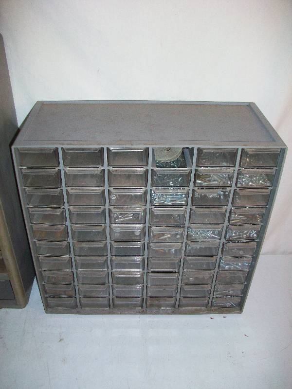 lot 61 image: Bolt Organizers