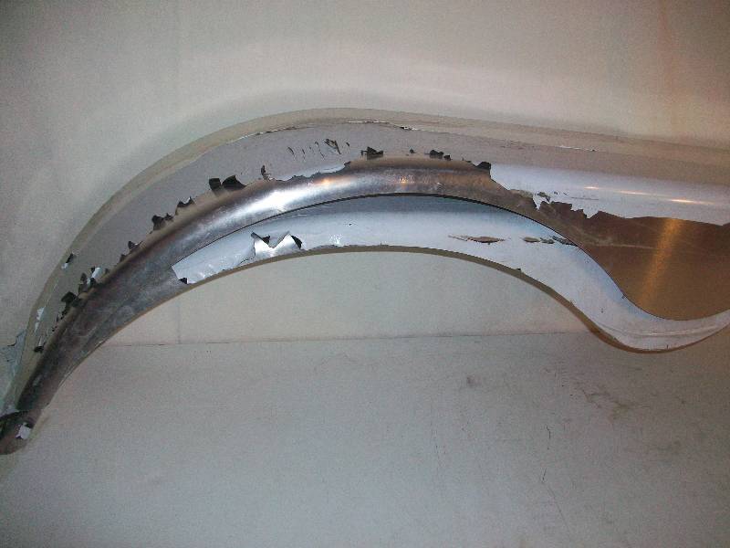 lot 76 image: Tandem Axle Trailer Fenders