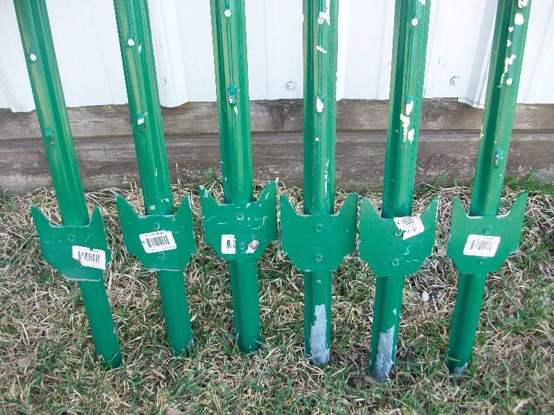 lot 88 image: Fence Posts