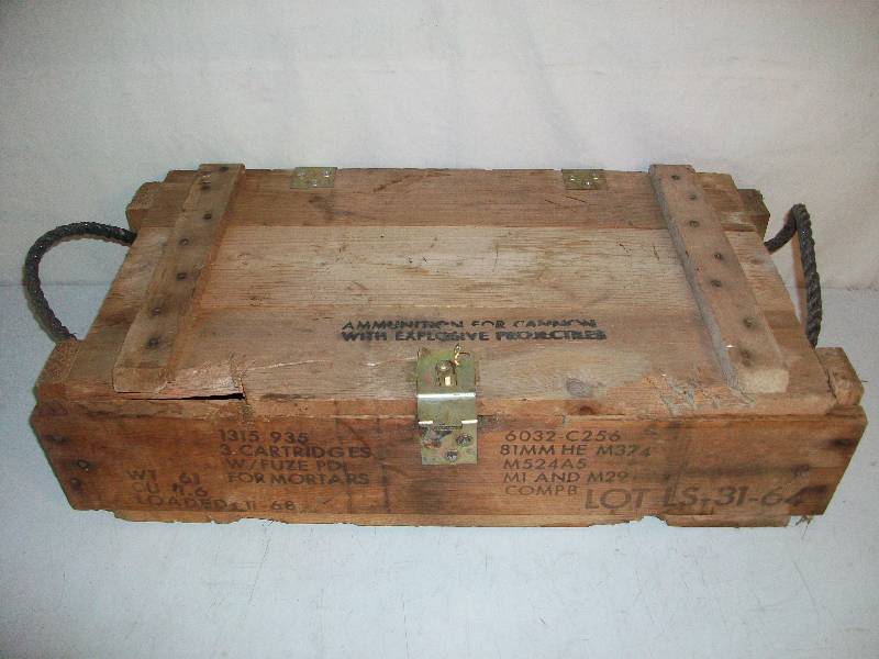 lot 103 image: Mortar Wood Box & Jerry Can