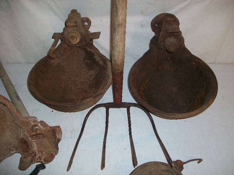 lot 105 image: Drinking Cups & Primitives