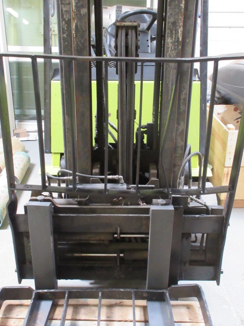CLARK 5400 LB PROPANE FORKLIFT