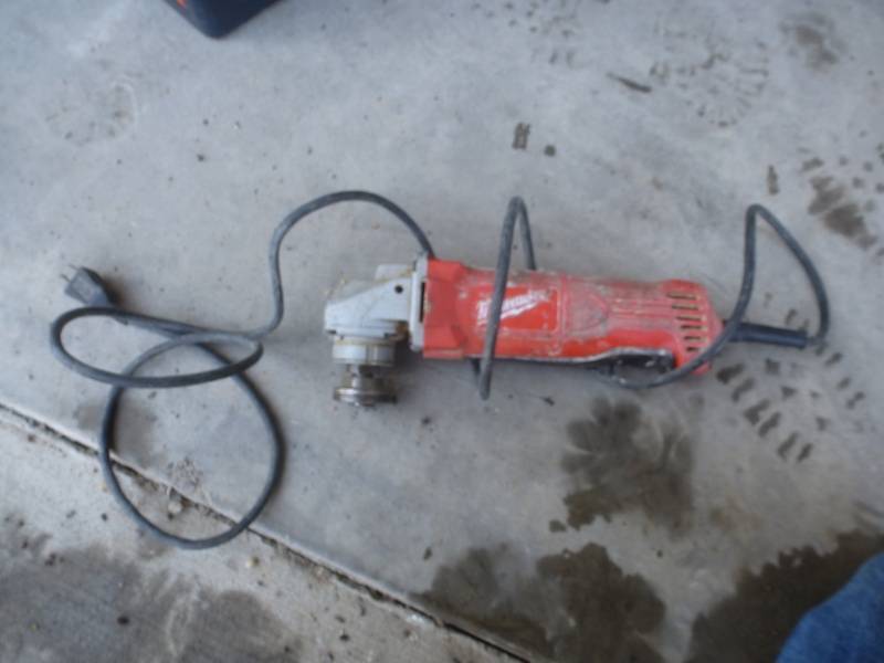 Milwaukee Grinder