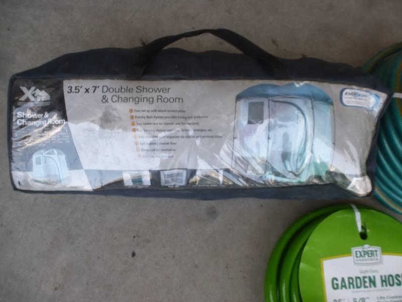 Double Shower & Changing Room