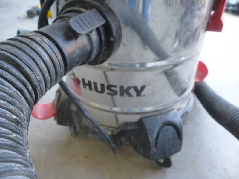 Husky Vacuum & Magnet
