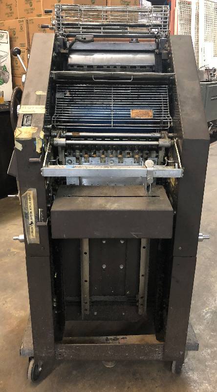 lot 9 image: AB DICK 9805 OFFSET PRINTING PRESS